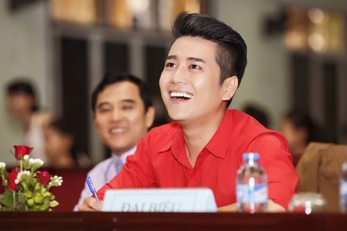 Hiện tại ngoài công việc MC, Quang Minh còn nhận lời tham gia một số dự án quảng cáo.