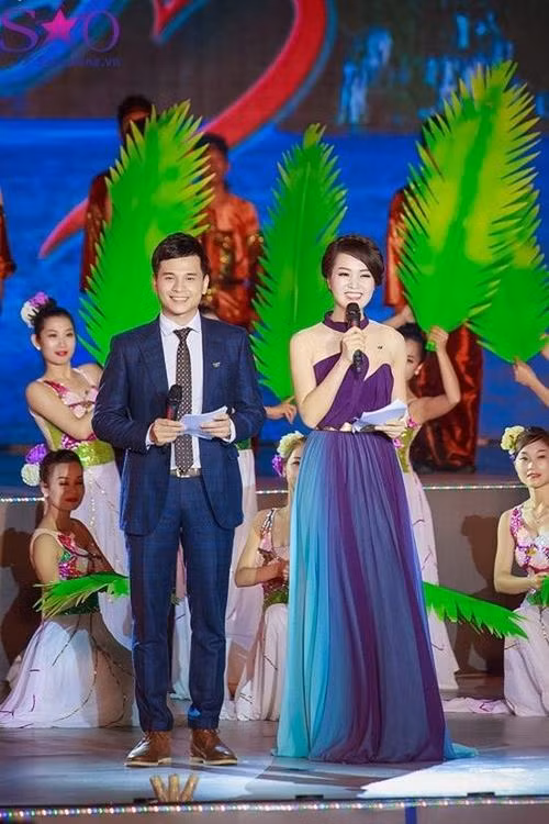 4 A hau lan san lam MC gay an tuong-Hinh-2