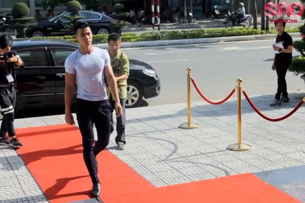 Nhung thi sinh khung nhat Vietnams Next Top Model 2015-Hinh-4