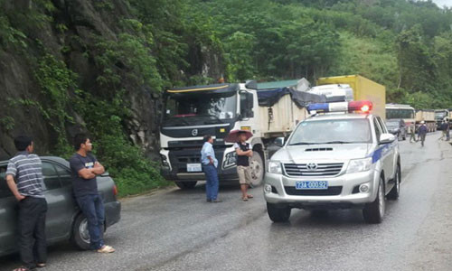 Tài xé cai nhau, quoc lo tac rong 4 tieng-Hinh-2