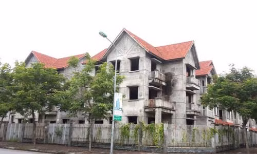 Lanh nguoi do thi hang nghin ty cua HUD bi bo hoang