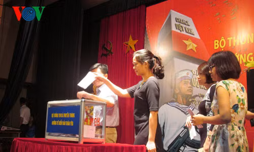 Bo Thong tin Truyen thong ung ho Truong Sa 4,1 ty dong