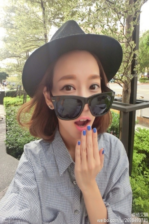 Nữ MC luôn đáng yêu trong mắt gia đình, bạn bè và người hâm mộ. Tất cả đều vô cùng bàng hoàng và thương tiếc trước sự ra đi của cô.