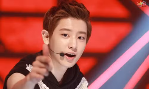 Tiet lo ba MC dan chuong trinh Music Bank Ha Noi 2015