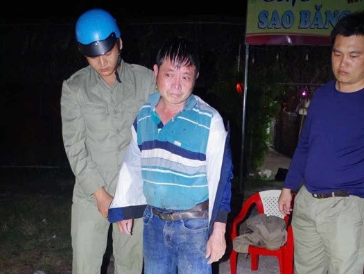 Dùng súng đột nhập nhà Phó Chủ tịch HĐND tỉnh: Lời khai kẻ cướp? Dung sung dot nhap nha Pho Chu tich HDND tinh: Loi khai ke cuop?