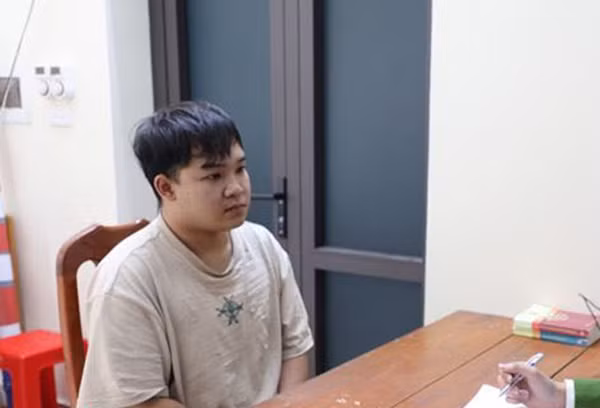 Bắt kẻ tông xe vào cán bộ CSGT ở Thái Bình Bat ke tong xe vao can bo CSGT o Thai Binh