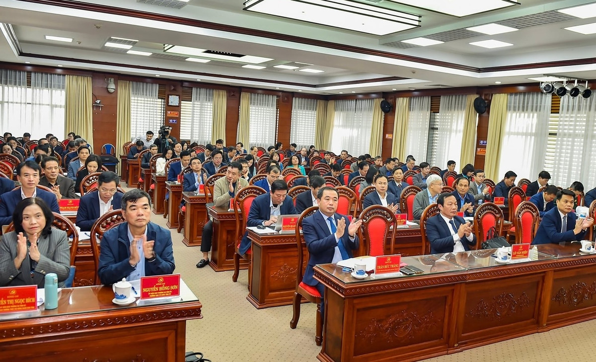 Phó Trưởng Ban Tổ chức Tỉnh ủy Hải Dương xin nghỉ hưu trước tuổi Pho Truong Ban To chuc Tinh uy Hai Duong xin nghi huu truoc tuoi