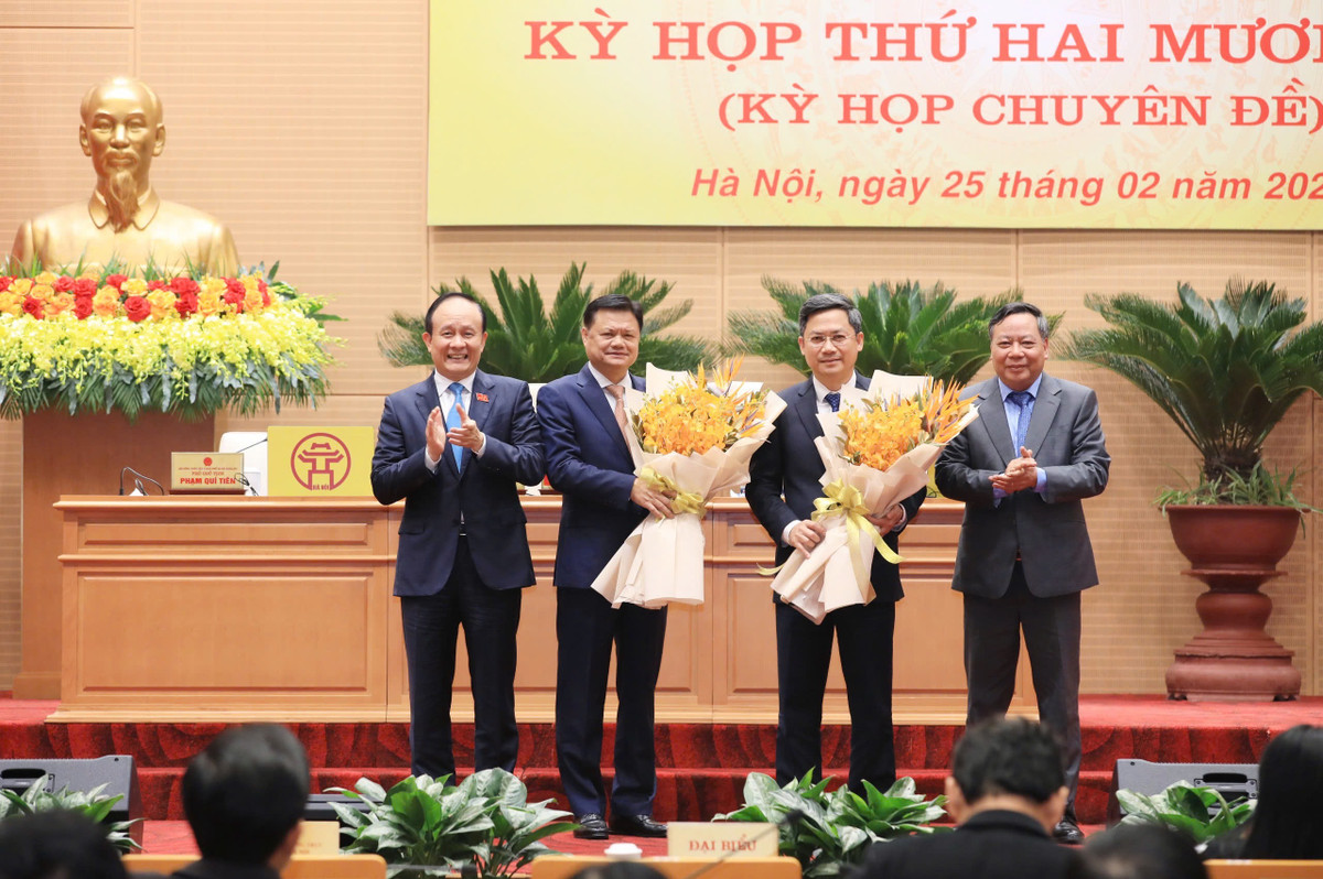 Miễn nhiệm chức Phó Chủ tịch TP Hà Nội với ông Hà Minh Hải Mien nhiem chuc Pho Chu tich TP Ha Noi voi ong Ha Minh Hai