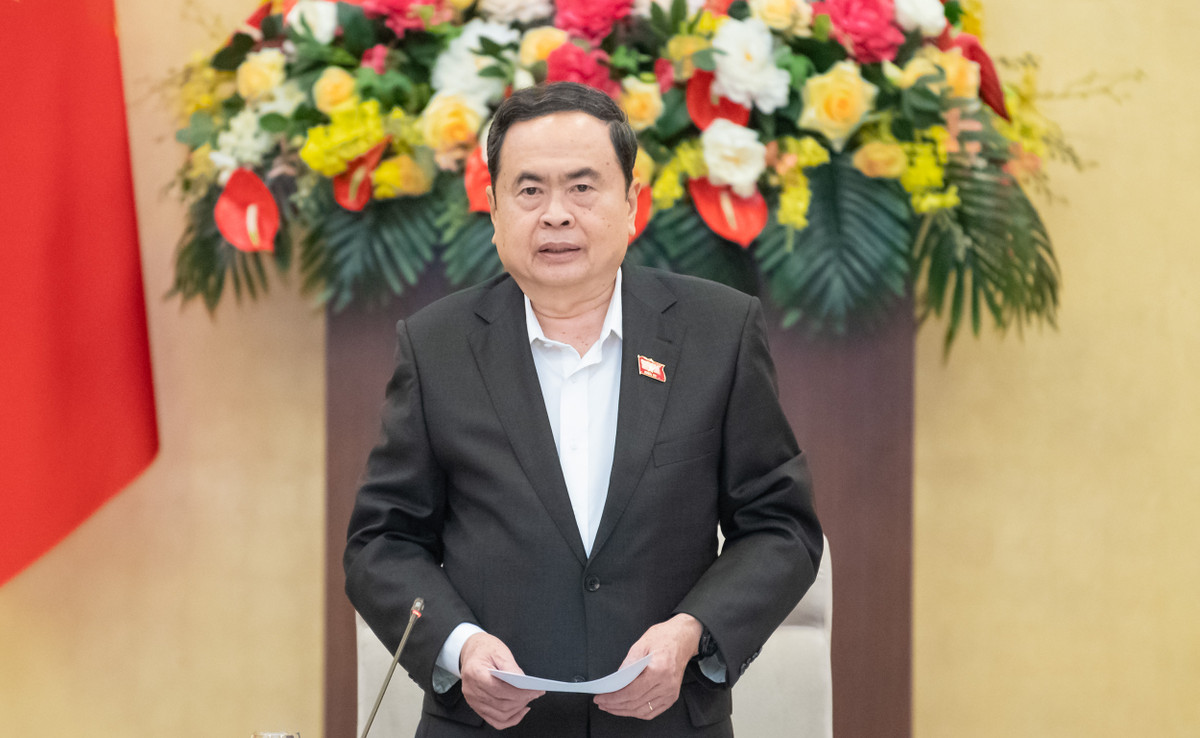 Xem xét công tác nhân sự trình kỳ họp bất thường lần thứ 9 Xem xet cong tac nhan su trinh ky hop bat thuong lan thu 9