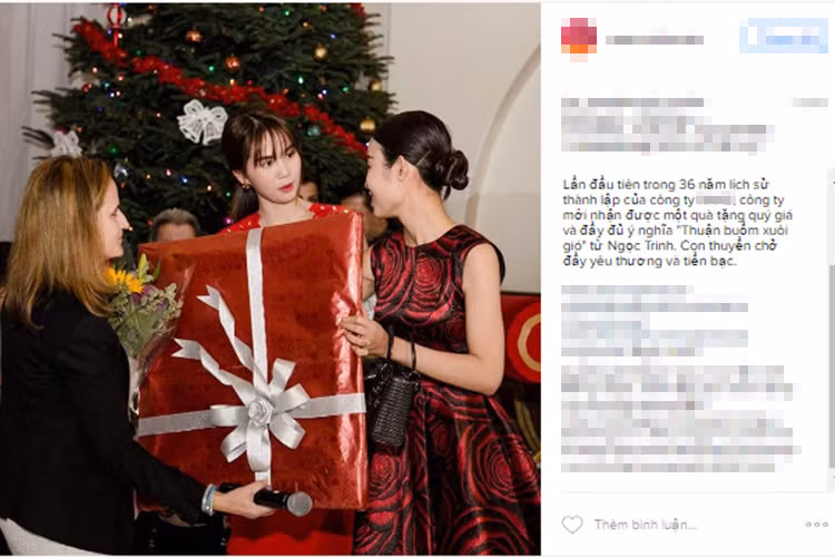 Đáng chú ý, trong chuyến sang Mỹ gặp bạn trai, Ngọc Trinh đã tặng tập đoàn của ông Hoàng Kiều một món quà “khủng”. Đó là một tác phẩm nghệ thuật mang ý nghĩa thuận buồm xuôi gió cũng như rất giá trị khi được làm bằng vàng 24 kara. (Ảnh: Instagram tập đoàn ông Hoàng Kiều) 