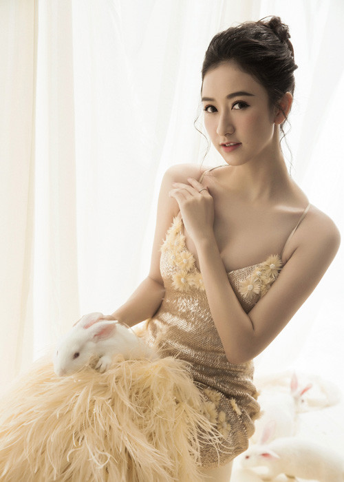 Chia sẻ về dự định sắp tới, Hà Thu cũng cho biết cô chưa có ý định lập gia đình mà sẽ dành nhiều thời gian hơn để kinh doanh.