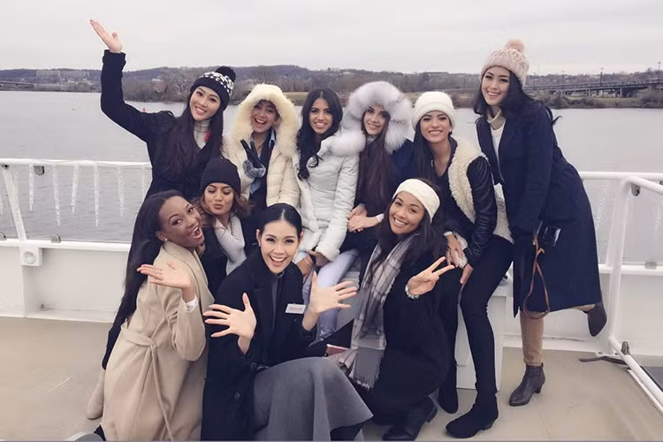 Ngày 18/12 (giờ Mỹ), 130 thí sinh đến từ các quốc gia, vùng lãnh thổ trên thế giới sẽ chính thức bước vào chung kết Hoa hậu Thế giới 2016. (Ảnh: Facebook Diệu Ngọc)