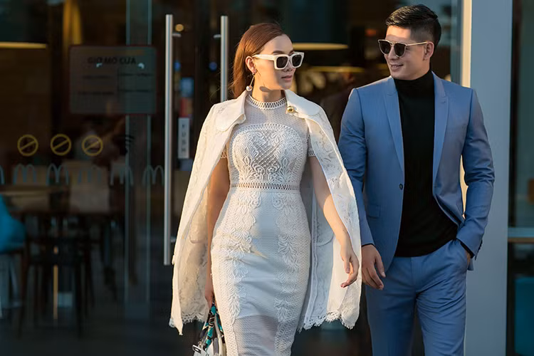 Bộ ảnh Trang Nhung - Bình Minh được thực hiện bởi nhiếp ảnh gia Chanh với sự hỗ trợ của ê-kíp gồm: stylist Đinh Thành Long, trang điểm Phúc Nghĩa, làm tóc Võ Cường.