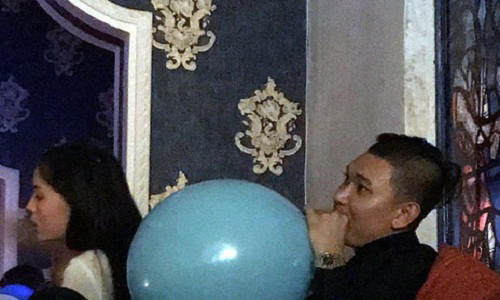 HH Ky Duyen co thoi quen do loi khi vuong lum xum