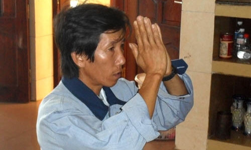 Ron toc gay ve nghe gia chet trong quan tai o Sai Gon-Hinh-2