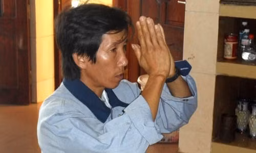 Ron toc gay ve nghe gia chet trong quan tai o Sai Gon-Hinh-2