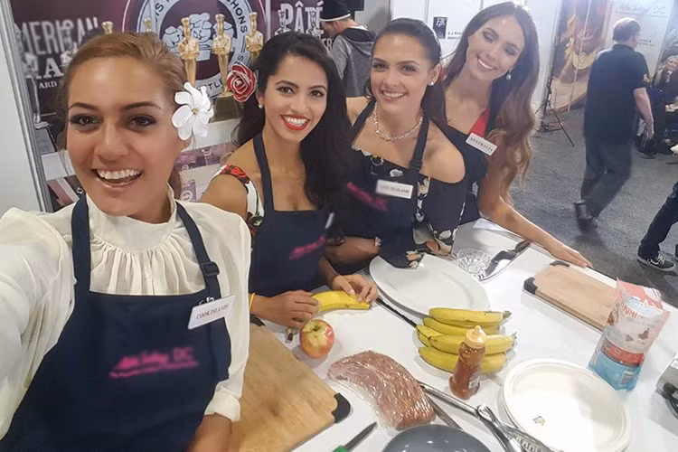 Chan dung thi sinh dau tien lot top 20 HH The gioi 2016-Hinh-12