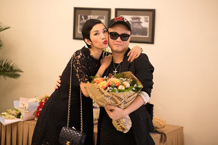 Buổi tiệc không thể vắng mặt siêu mẫu Xuân Lan - người bạn đồng hành thân thiết của Đỗ Mạnh Cường.