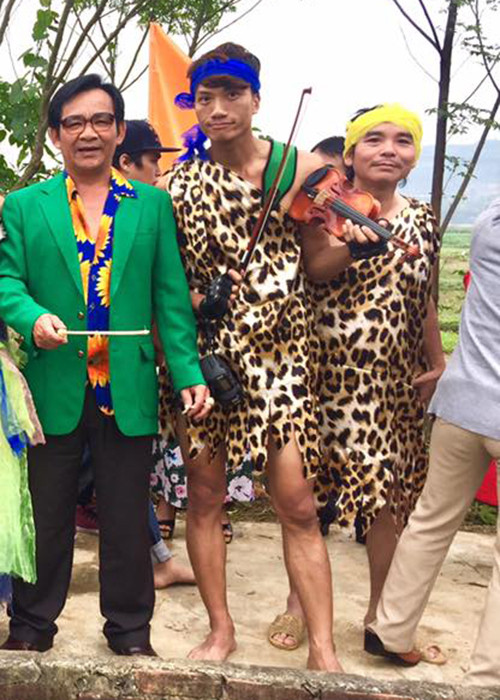 Ngoài “Đại gia chân đất 7”, năm nay, Quang Tèo còn tham gia ghi hình các bộ phim hài Tết: “Bờm”, “Tết này con ở đâu?” và “Cưới ngay kẻo ế” . (Ảnh: Facebook nhân vật)