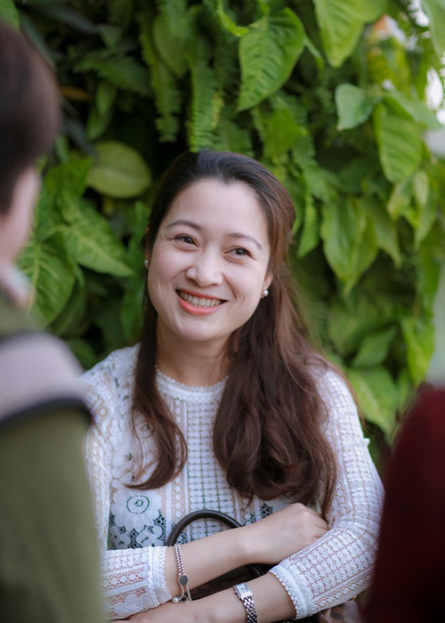 Thuong cua Phia truoc la bau troi da thanh ba me 2 con-Hinh-3