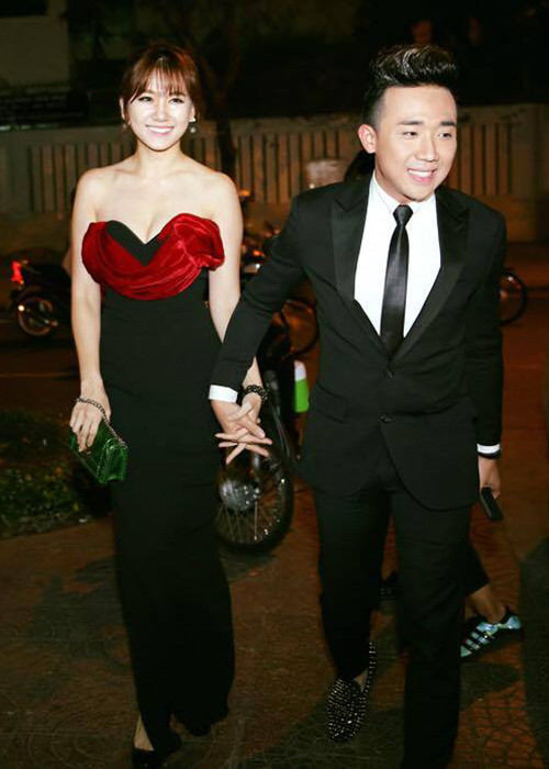 Mỗi lần xuất hiện bên nhau, Trấn Thành - Hari Won lại nhận được sự quan tâm của người hâm mộ. (Ảnh: Facebook nhân vật)