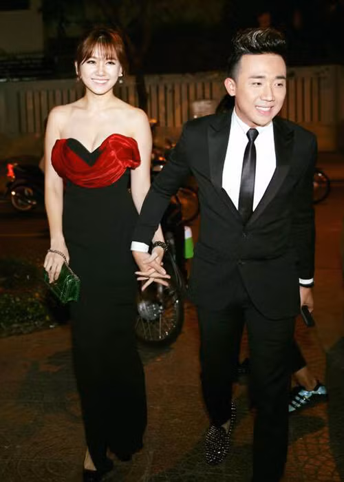 Mỗi lần xuất hiện bên nhau, Trấn Thành - Hari Won lại nhận được sự quan tâm của người hâm mộ. (Ảnh: Facebook nhân vật)