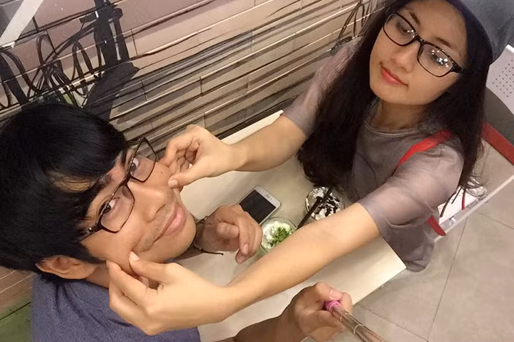 Nữ diễn viên phim “Kiều nữ và đại gia” hiện ở Mỹ để dưỡng thai. Hiện tại, cô và chồng cũng đang háo hức chờ đợi đứa con đầu lòng chào đời vào đầu năm 2017. (Ảnh: Facebook nhân vật)