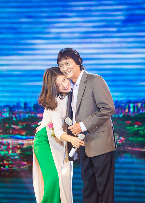 Hinh anh cuoi cung tren san khau cua nghe si Quang Ly-Hinh-5