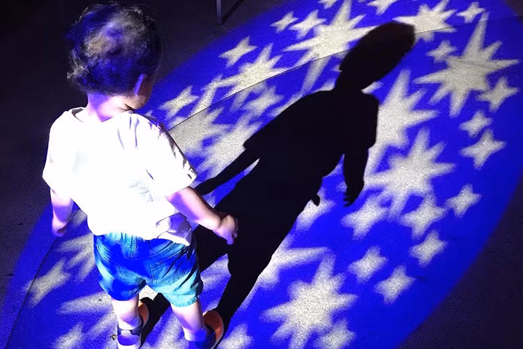 Khá kín tiếng trong đời tư, Tăng Thanh Hà vẫn giấu hình ảnh con trai Richard. (Ảnh: Instagram Louis Nguyễn) 