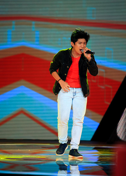 Thế Lân vốn không phải là gương mặt quá xa lạ với khán giả. Giọng ca trẻ từng tham gia The Voice Kids 2014. (Ảnh: VTC News)