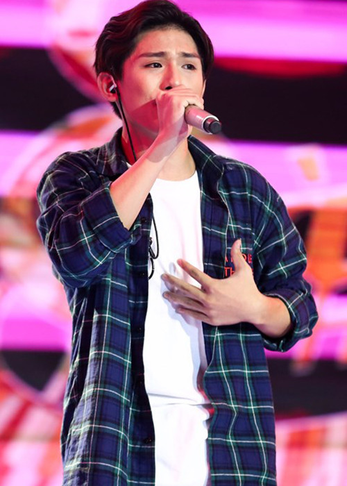 Thế Lân đã chinh phục cả bốn huấn luyện viên của Sing My Song bởi giọng hát cũng như khả năng sáng tác nhạc của mình. (Ảnh: An ninh thủ đô)