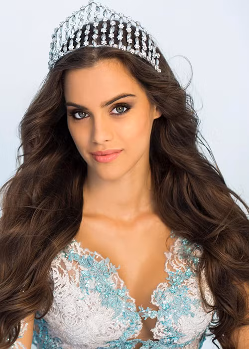 Doi thu dang gom cua Dieu Ngoc tai Hoa hau The gioi 2016-Hinh-11