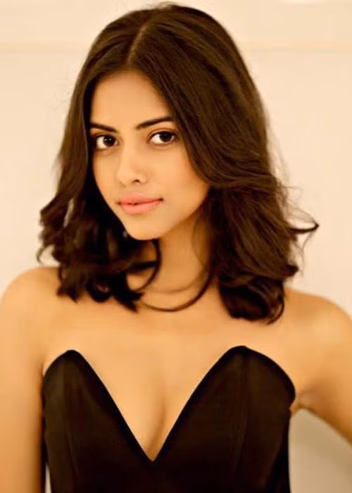 Doi thu dang gom cua Dieu Ngoc tai Hoa hau The gioi 2016-Hinh-12