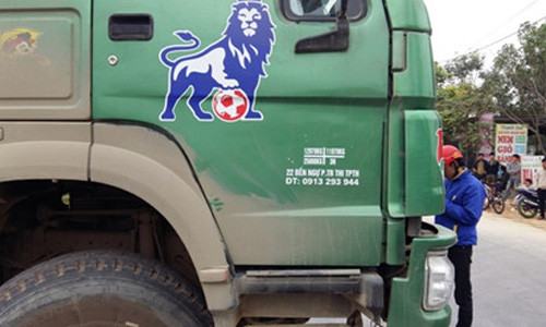 Thanh Hoa: Xe ho vo nghien nat thanh nien di xe may-Hinh-3