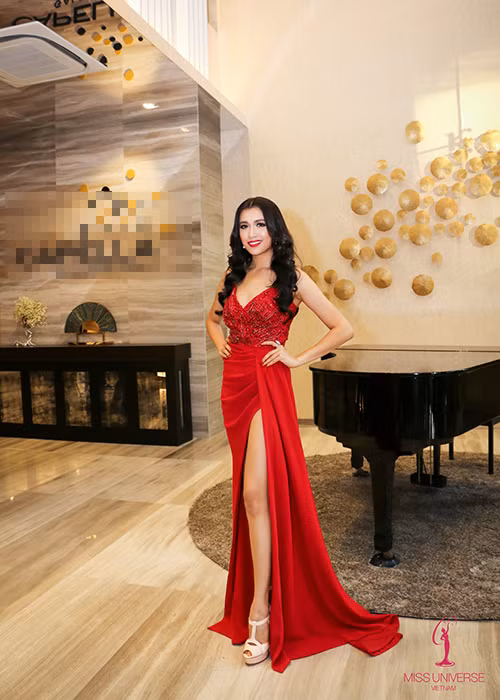 Le Hang do sac cung Pham Huong A hau Thien Ly-Hinh-2