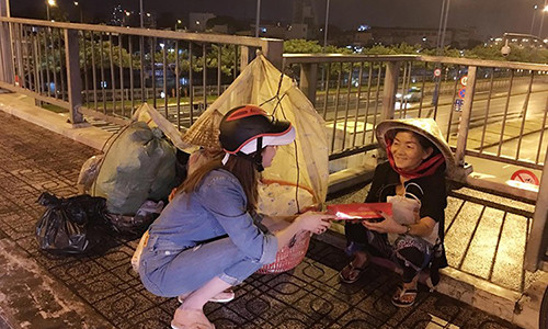 Ngoc Trinh len ke hoach phat 16 tan gao lam tu thien-Hinh-3