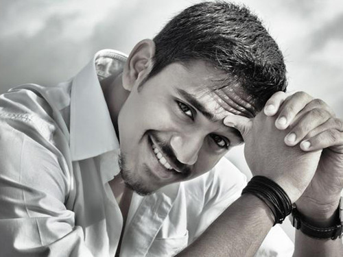 Duy trì tinh thần lạc quan rất có lợi cho sức khỏe thể chất. Nụ cười không chỉ xua cảm xúc tiêu cực mà còn giúp kinh mạch trên mặt giãn ra, bổ sung dương khí cực tốt.