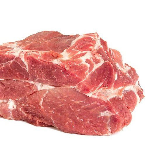 Đặc điểm của thịt vai là chất thịt trơn mềm, không quá nạc quá mỡ, có vị bùi của thịt nạc, vị ngậy của mỡ và độ dai vừa phải. Thớ thịt chia thành từng mảng nhỏ.