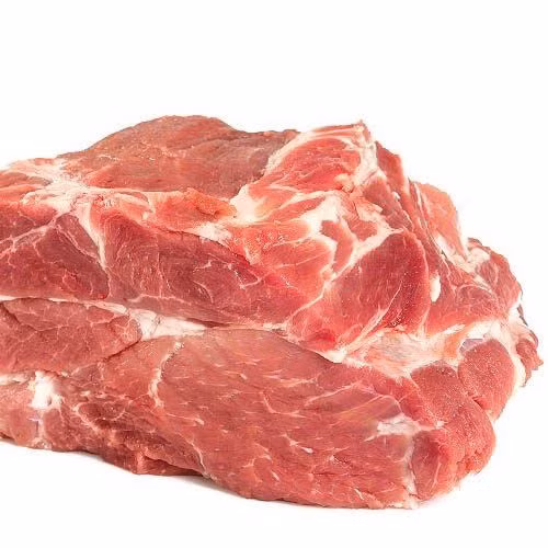 Đặc điểm của thịt vai là chất thịt trơn mềm, không quá nạc quá mỡ, có vị bùi của thịt nạc, vị ngậy của mỡ và độ dai vừa phải. Thớ thịt chia thành từng mảng nhỏ.