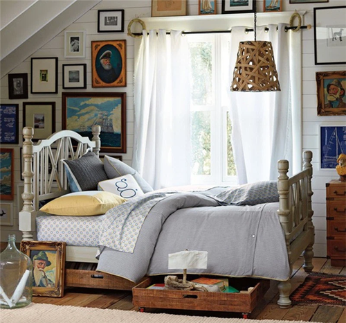 Thay vì đặt vali dưới gầm giường, bạn nên đặt chúng ở những nơi như tủ quần áo, gác mái hoặc tầng hầm. Những vị trí này ít ảnh hưởng đến độ sạch và chất lượng không khí phòng ngủ. (Ảnh minh họa)