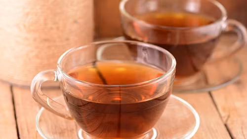 8. Trà Assam. Trà Assam là loại trà đen của Ấn Độ, được làm từ lá của Camellia sinensis var.assamica. Loại trà này chỉ được sản xuất ở bang Assam phía đông bắc Ấn Độ.