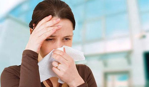 Thực phẩm tiêu thụ quan hệ mật thiết với nội ẩm. Theo chuyên gia, uống đồ lạnh, ăn kem hay rượu bia dễ khiến cơ thể tích ẩm. Đặc biệt, mùa hè với hình thái thời tiết mưa ẩm kéo dài, ăn uống và sinh hoạt không điều độ càng khiến cơ thể tích ẩm mạnh mẽ. Theo chuyên gia sức khỏe, những thực phẩm “vua trữ ẩm” dưới đây chứa nhiều dưỡng chất song nên thận trọng khi sử dụng.