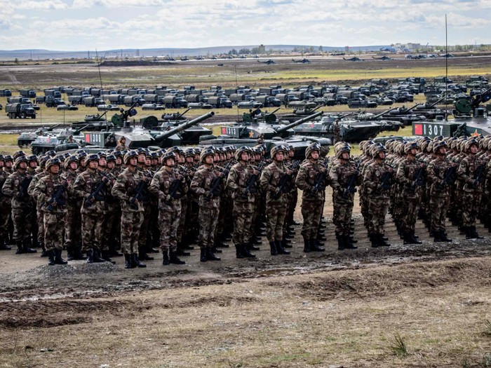 Trung Quoc dua yeu sach doi Nga ban giao Vladivostok: Nguy co xung dot quan su