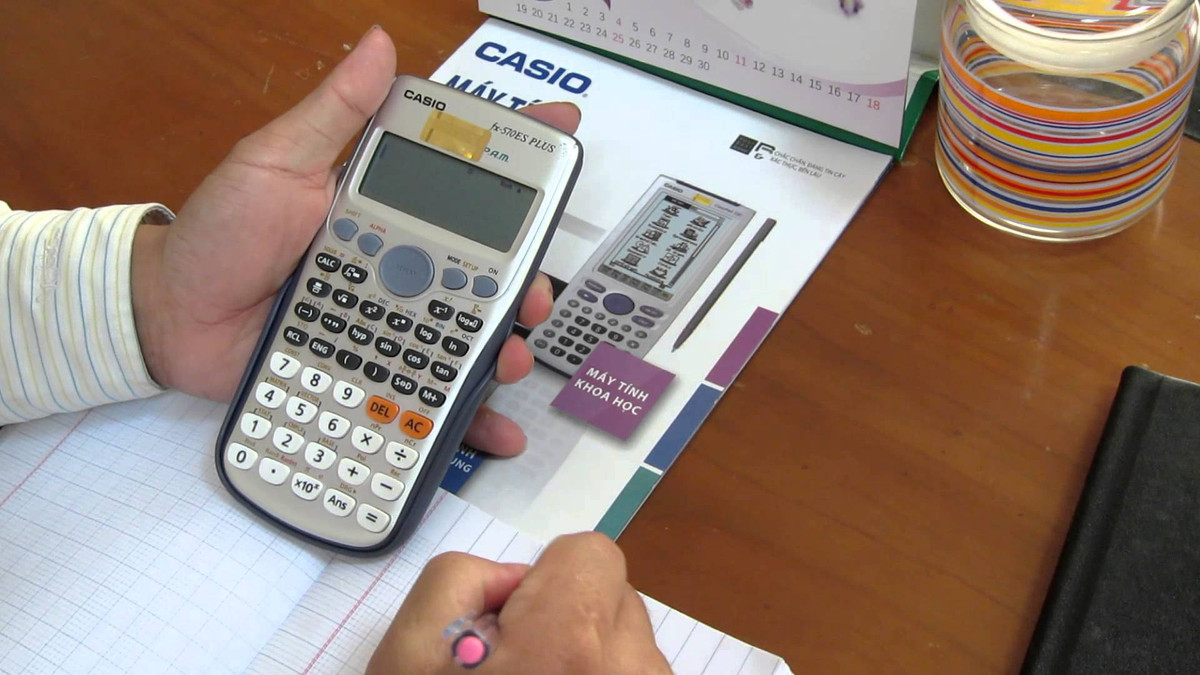 Nói cách khác, bạn có thể yêu cầu các mô hình AI làm rất nhiều điều, nhưng để giải toán, tốt nhất bạn nên tìm một chiếc máy tính cầm tay. Ảnh: BKSG.