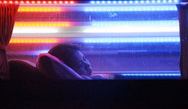 "Dù giá vé khá cao nhưng chúng tôi cảm thấy an tâm, thoải mái khi trên hành trình cả ngàn cây số về quê ăn tết trên những chuyến xe tiện nghi như thế này", một hành khách quê ở một tỉnh phía Bắc chia sẻ trên chuyến xe thương hiệu.