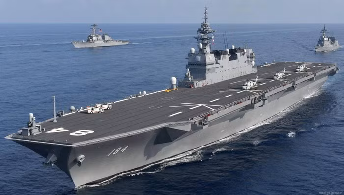 Tàu được trang bị hệ thống radar quét mạng pha điện tử (AESA) băng tần kép OPS-50 với khả năng nhận dạng và phân biệt mục tiêu rất cao, cùng hệ thống chiến tranh điện tử tinh vi.