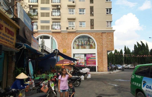 Hiện trường nơi xảy ra vụ 4 đối tượng tấn công người nước ngoài, cướp tài sản.