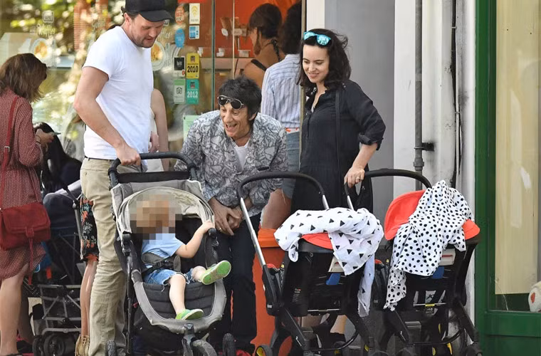 Thanh vien Rolling Stone met vi 69 tuoi van phai cham con-Hinh-4