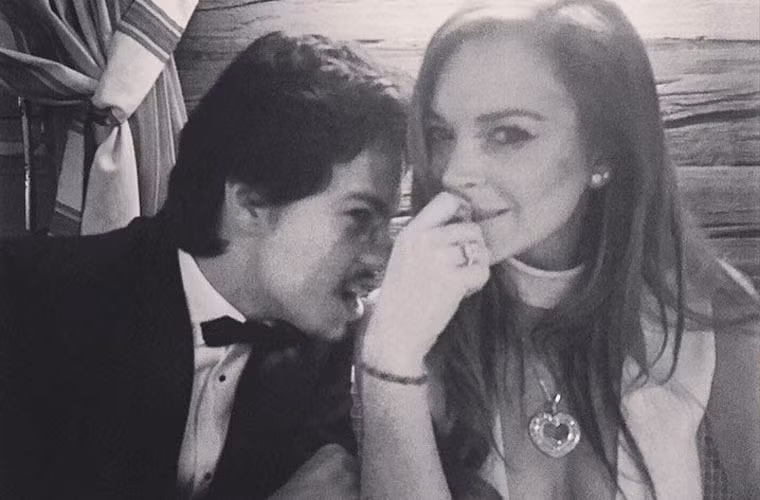 Đến tháng 4/2016, Lindsay Lohan mới công khai chuyện đính hôn với bạn trai tỷ phú Egor khi cô đeo chiếc nhẫn đính hôn. “Chúng tôi dự định sẽ kết hôn ở Lake Como vào tháng 5. Tất cả những gì tôi muốn là kết hôn. Tôi luôn mong có 4 đứa con và cùng Egor vun đắp cho gia đình nhỏ”.