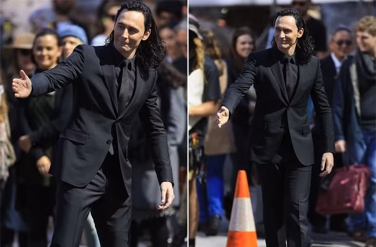 Tom Hiddleston, bạn trai mới của Taylor Swift, nhìn rất khác lạ khi xuất hiện trên phim trường Thor: Ragnarok ở Brisbane, Queensland.